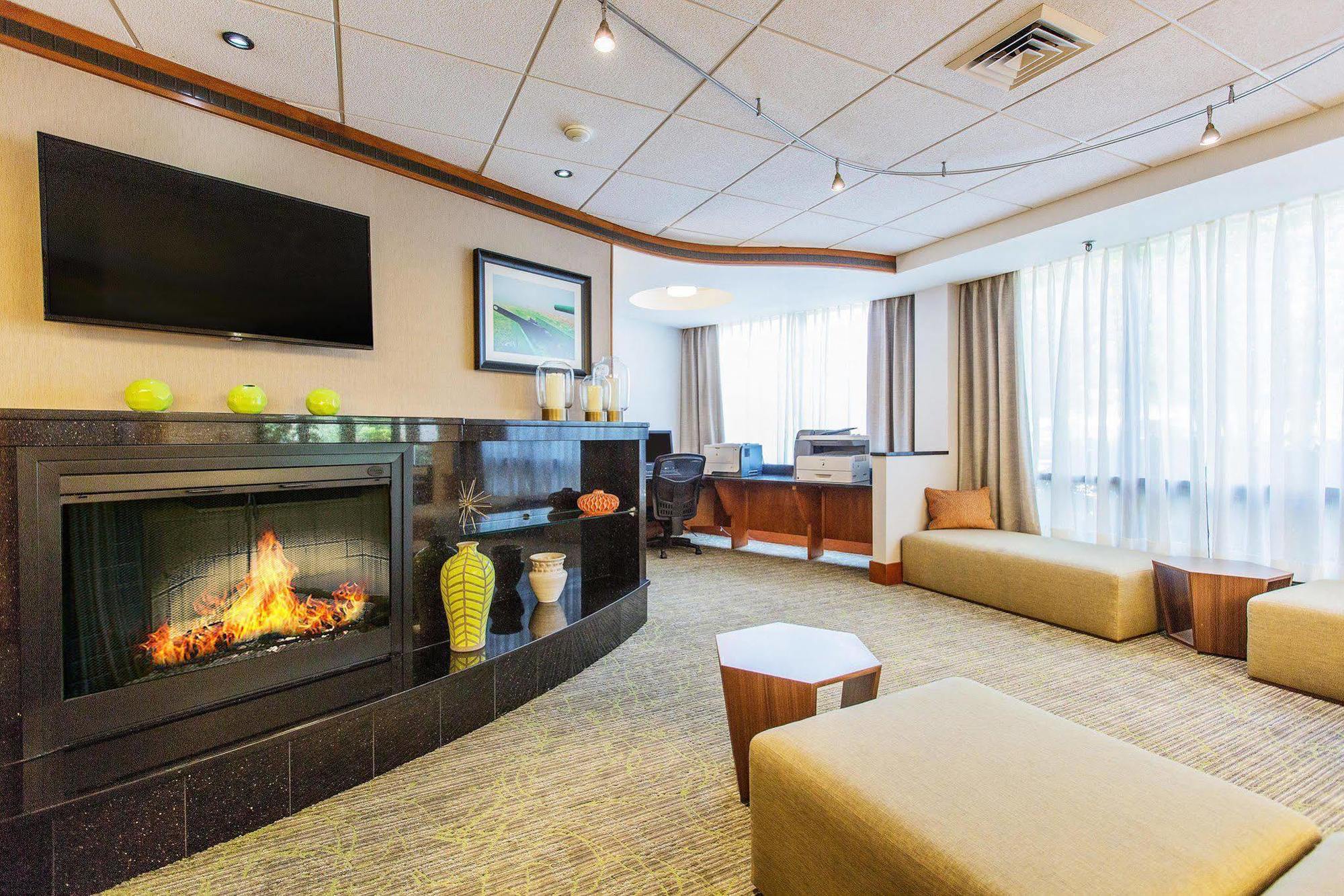 Hampton Inn Lancaster Fertility Buitenkant foto