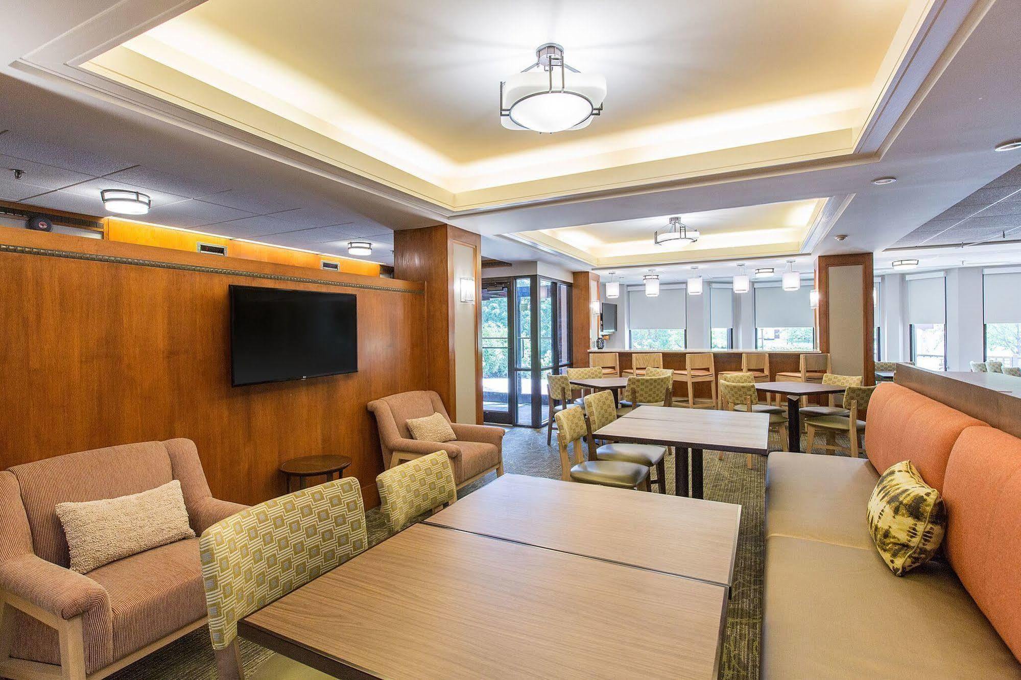 Hampton Inn Lancaster Fertility Buitenkant foto